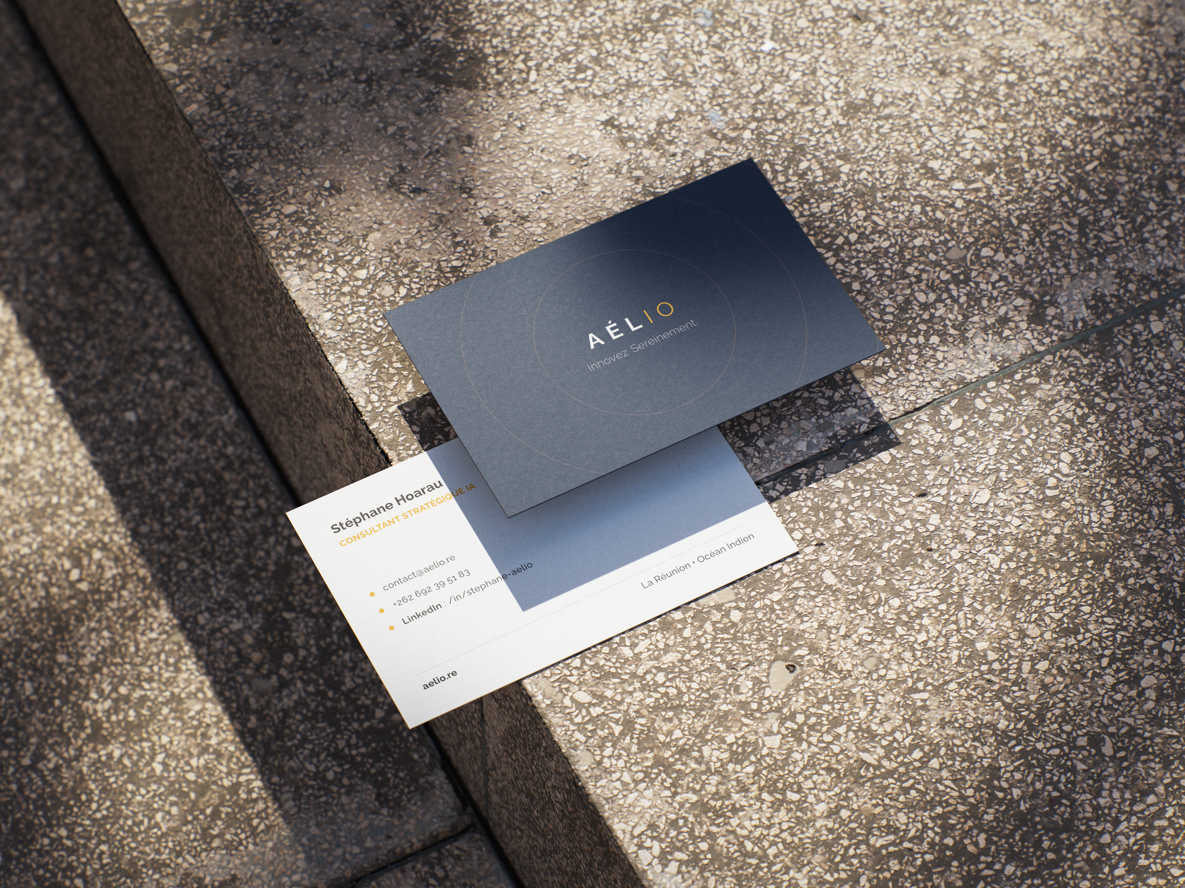 Aélio business card mockup